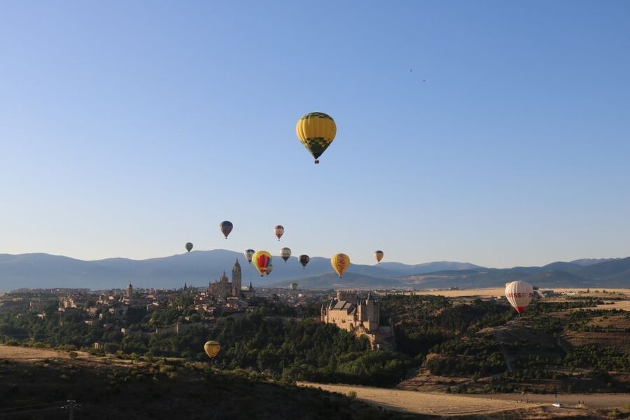 From Madrid: Hot Air Balloon over Segovia with Transfer - What the $288 price includes