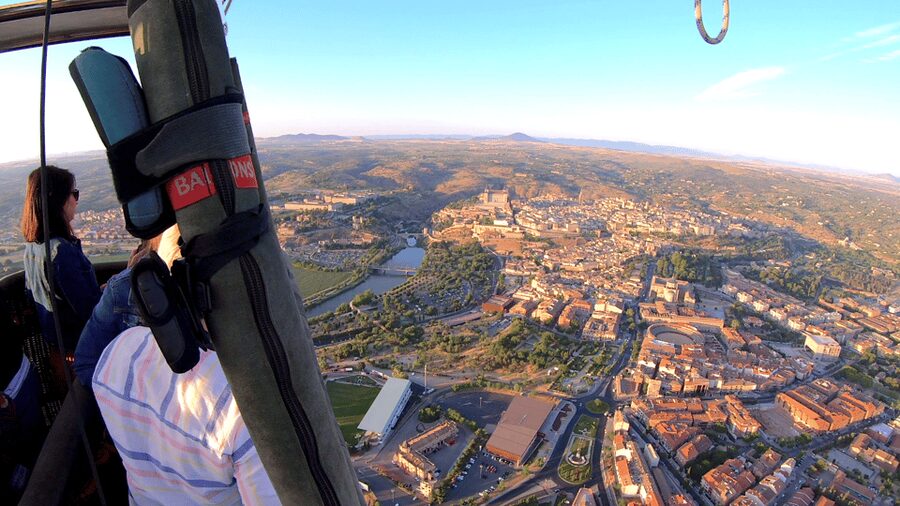From Madrid: Hot Air Balloon over Toledo - Breakfast, Cava, and a flight certificate