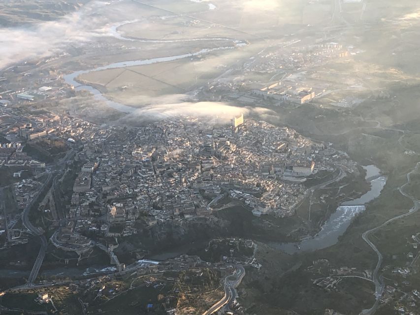 From Madrid: Hot Air Balloon over Toledo - The people who make the morning work