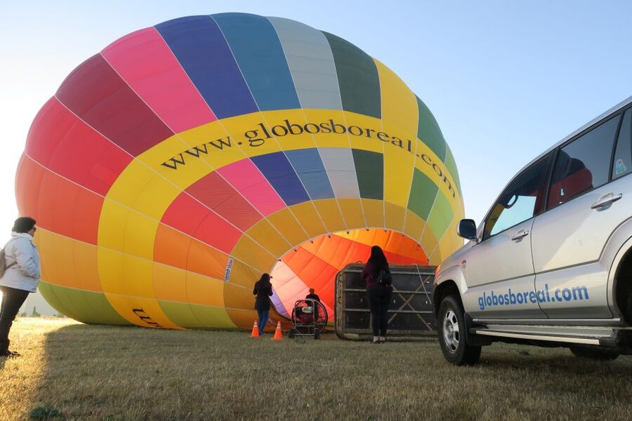 From Madrid: Hot Air Balloon Ride in Segovia with Pickup - Preparing the balloon in Segovia