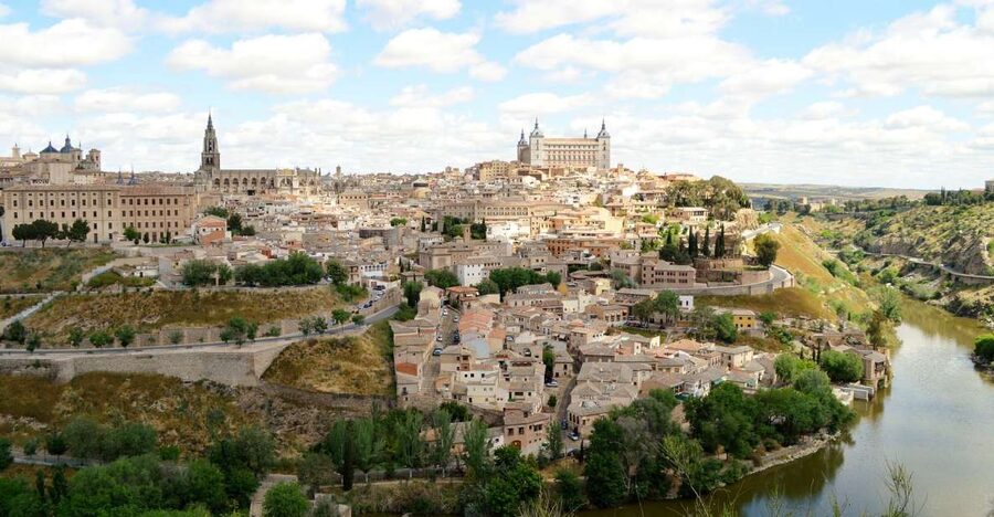 From Madrid: Private Highlights of Toledo Guided Day Trip - How much value do you get for $320 per person?