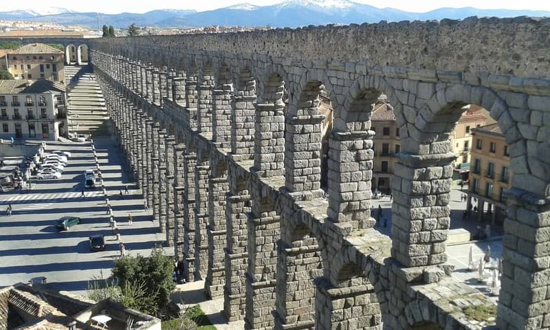 From Madrid: Segovia Guided Afternoon Tour - The Canonjías quarter and Alcazar Fortress
