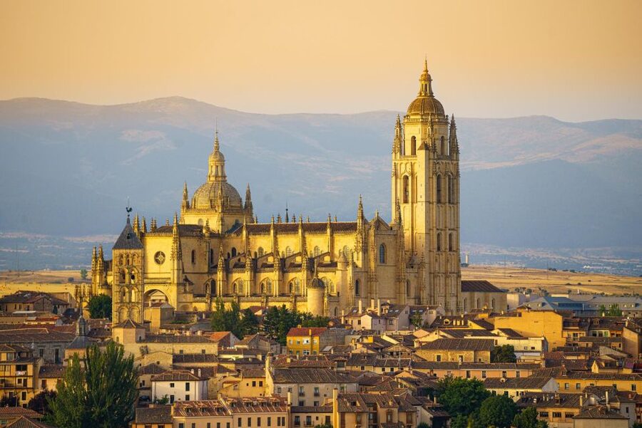 From Madrid: Segovia Highlights Private Half-Day Tour - Timing, walking, and practical limits
