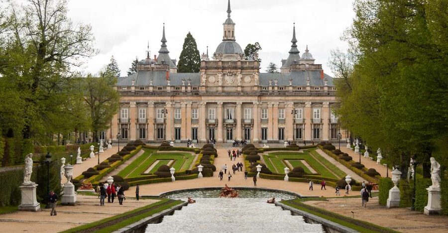 From Madrid: Segovia & La Granja Private Full-Day Tour - The transfer from Madrid to the royal estate