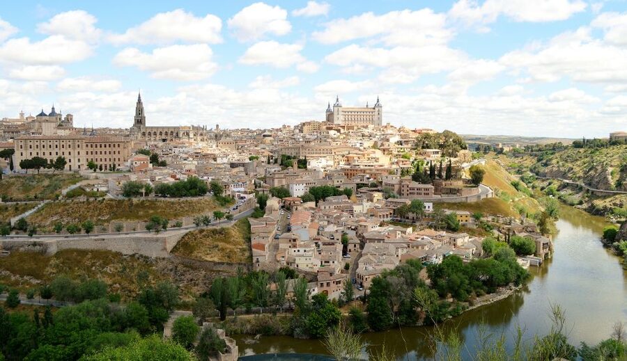 From Madrid: Toledo and Segovia Highlights Private Tour - Key points at a glance