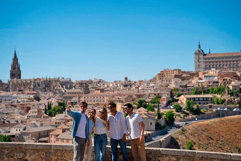 From Madrid: Toledo Day Trip with Cathedral and 8 Monuments - The ride from Madrid to Toledo