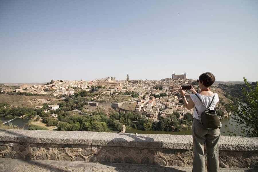 From Madrid: Toledo Full-Day Trip with Optional Cathedral - The bus ride to Toledo