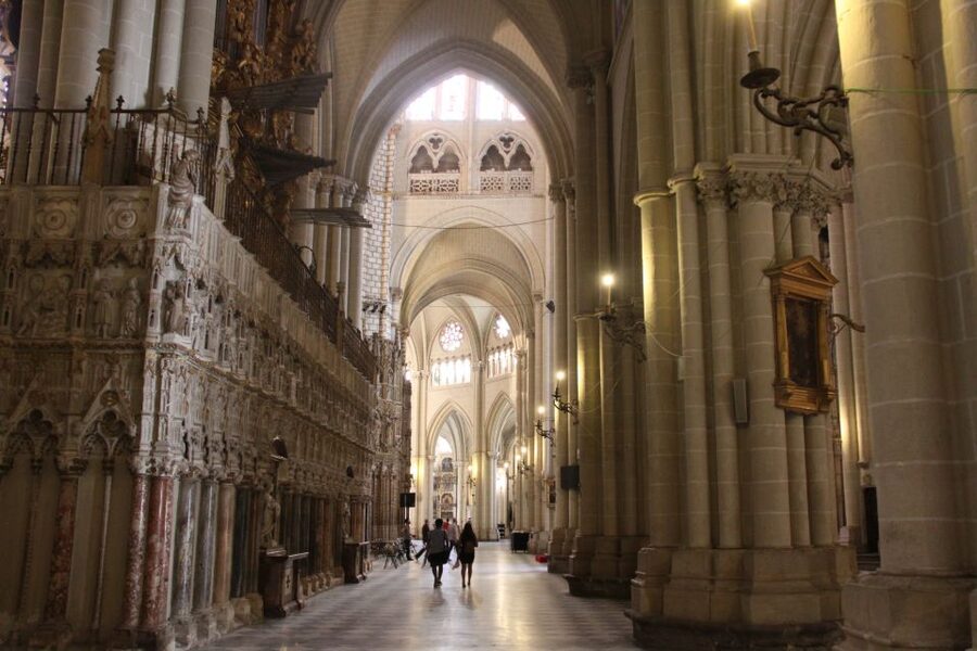 From Madrid: Toledo & Jewish Quarter Half-Day Tour - Streets, slopes, and the break in Toledo