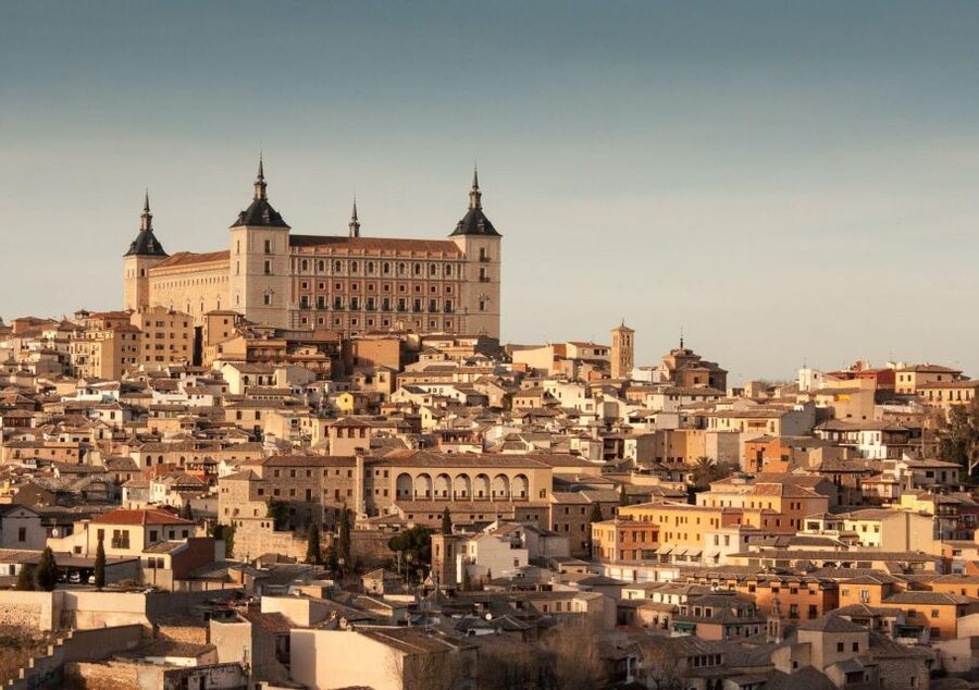 From Madrid: Toledo, Windmills & Alcala de Henares Day Trip - How the guide affects the day