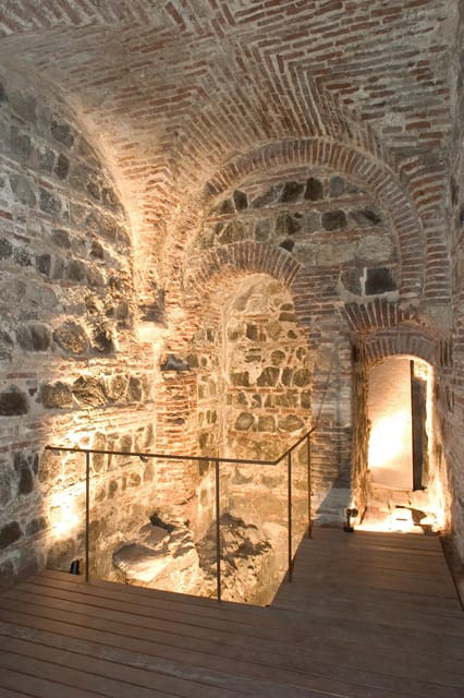 Guided Tour of Underground Toledo - The Holy Brotherhood dungeons and the medieval city