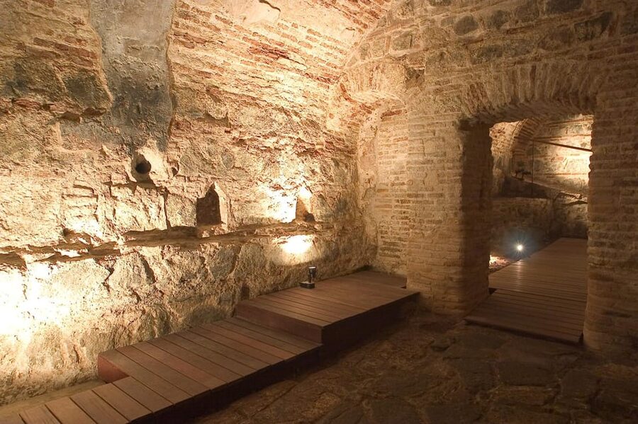 Guided Tour of Underground Toledo - The Well of the Savior and Toledo’s water problem