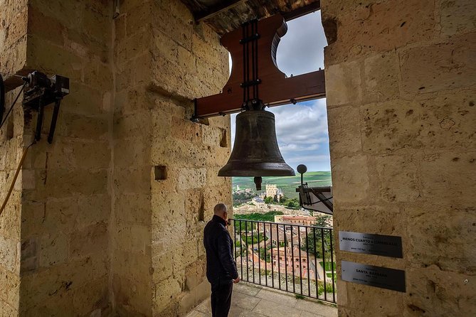 Guided Tour to Tower / Guided Tour of the Tower - The Bell Tower offers Segovia from almost 88 meters