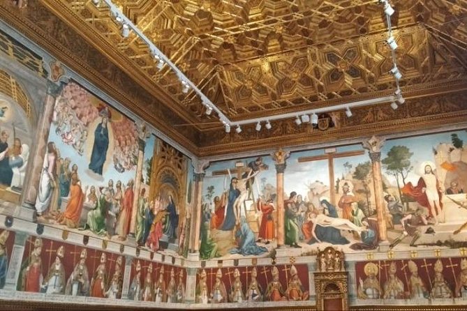 Guided visit of the Toledo Primatial Cathedral - Meeting at Plaza del Ayuntamiento