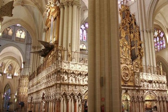 Guided visit of the Toledo Primatial Cathedral - Entering the Primatial Cathedral