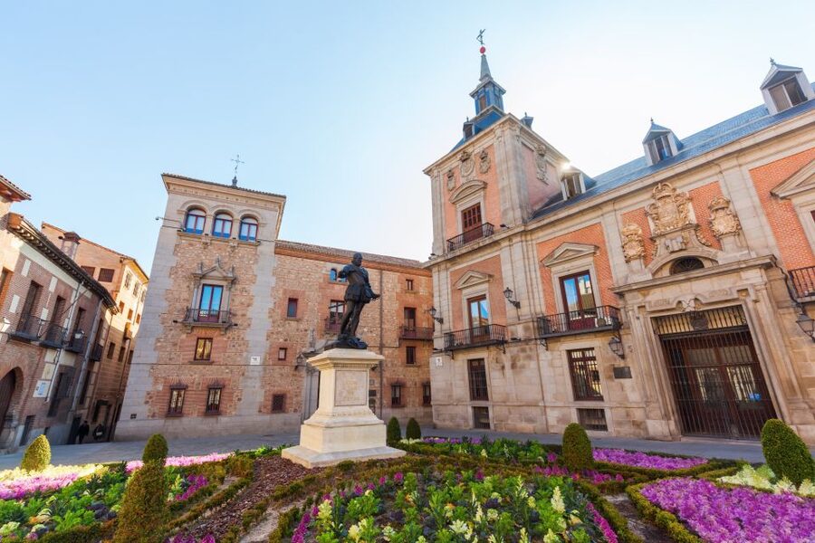 Highlights of Madrid: Walking Tour with Private Guide - Why this makes a strong first look at Madrid