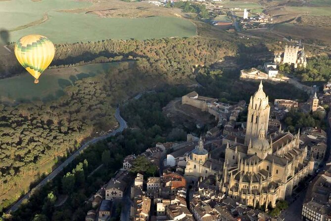Hot Air Balloon over Segovia with Optional Transfers from Madrid - Weather and the practical risk of cancellation