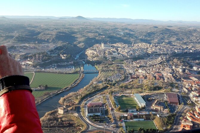 Hot Air Balloon over Toledo with optional transfers from Madrid - Landing, Spanish breakfast, and Cava