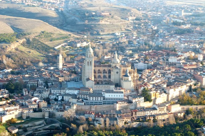 Hot Air Balloon Ride in Segovia with Toast, Picnic and Video - Weather, cancellation, and one booking warning