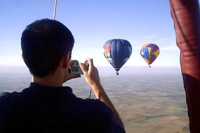 Hot-Air Balloon Ride over Aranjuez with Optional Transport from Madrid - Madrid pickup or meeting in Aranjuez