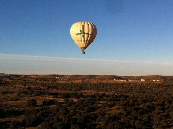 Hot-Air Balloon Ride over Toledo with Optional Transport from Madrid - The pilots and crew set the tone