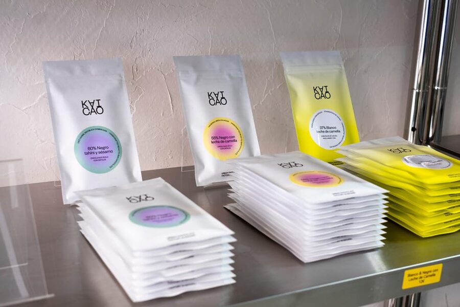 KAIACAO Bean to Bar and Design your own chocolate experience - Designing your own 75% dark chocolate bar