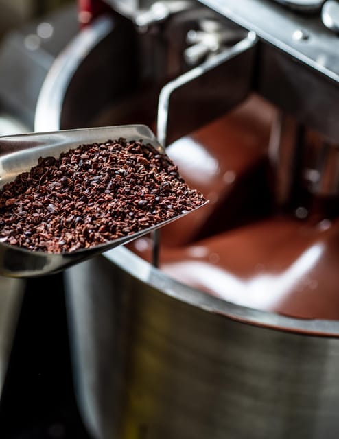 KAIACAO Bean to Bar and Design your own chocolate experience - Tasting date-sweetened chocolate and ceremonial cacao