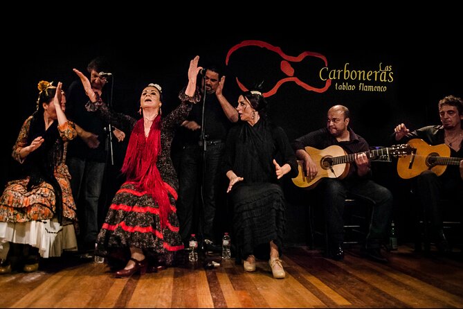 Las Carboneras Tablao Flamenco with Drink - Why the intimate room changes the experience