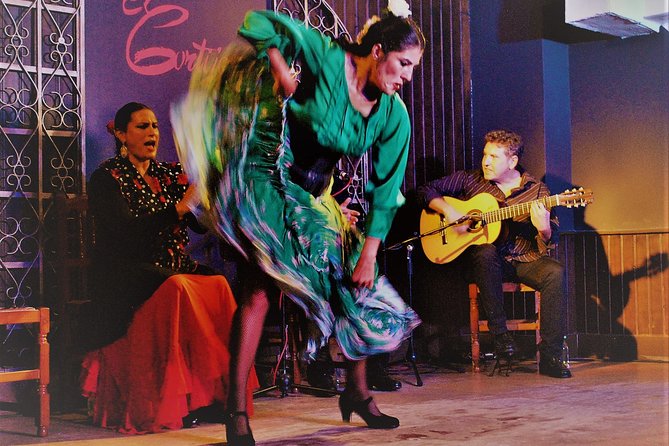 Local Flamenco Show at El Cortijo - Who will enjoy El Cortijo most?
