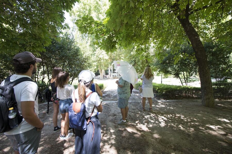 Madrid: 1.5-Hour Retiro Park Guided Walking Tour - What the 90-minute timing really gives you