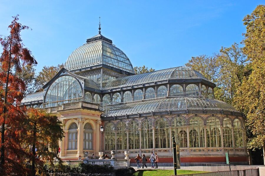 Madrid: 1.5-Hour Retiro Park Guided Walking Tour - Guide quality and group experience