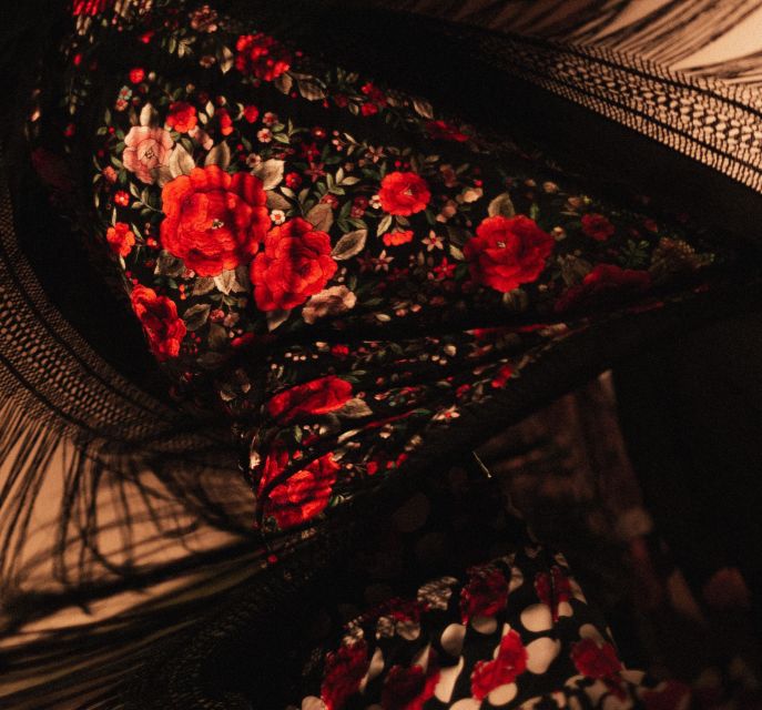 Madrid: 1-Hour Traditional Flamenco Show at Centro Cultural - Who should book this flamenco experience?