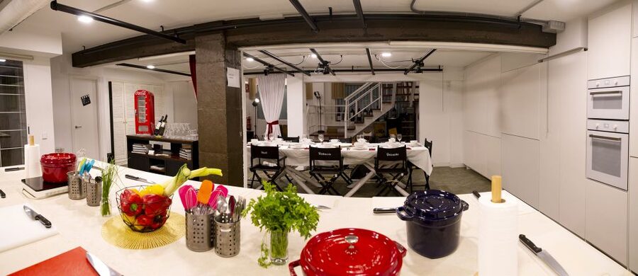 Madrid: 10 Tapas 2.5-Hour Cooking Class - Gilda, pan tumaca, and a tour of Spanish food