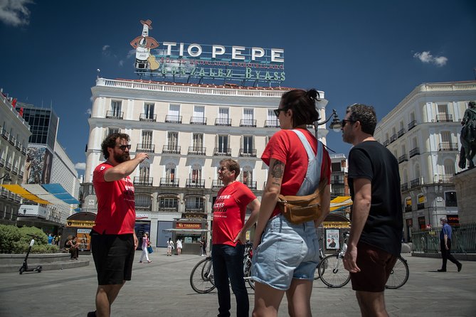 Madrid: 3 hour Guided Highlights Bike Tour with Optional Tapas - A longer ride through Retiro Park