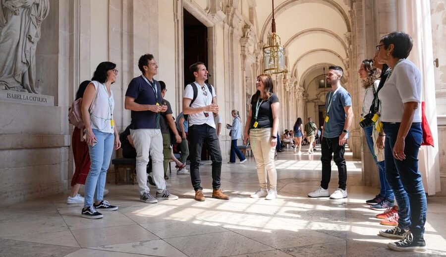 Madrid: 4-Hour Bus Tour with Royal Palace Admission - Puerta de Toledo, Prado, and Cibeles