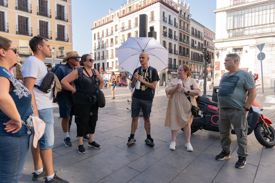 Madrid: Afternoon Royal Palace and Almudena Cathedral Tour - Key points to know before booking