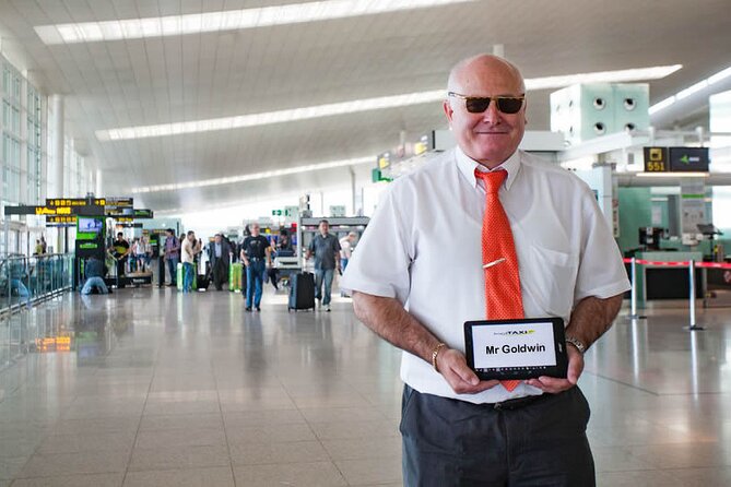 Madrid Airport to City Center: 1-Way Premium Private Transfer - Finding your driver at Madrid-Barajas