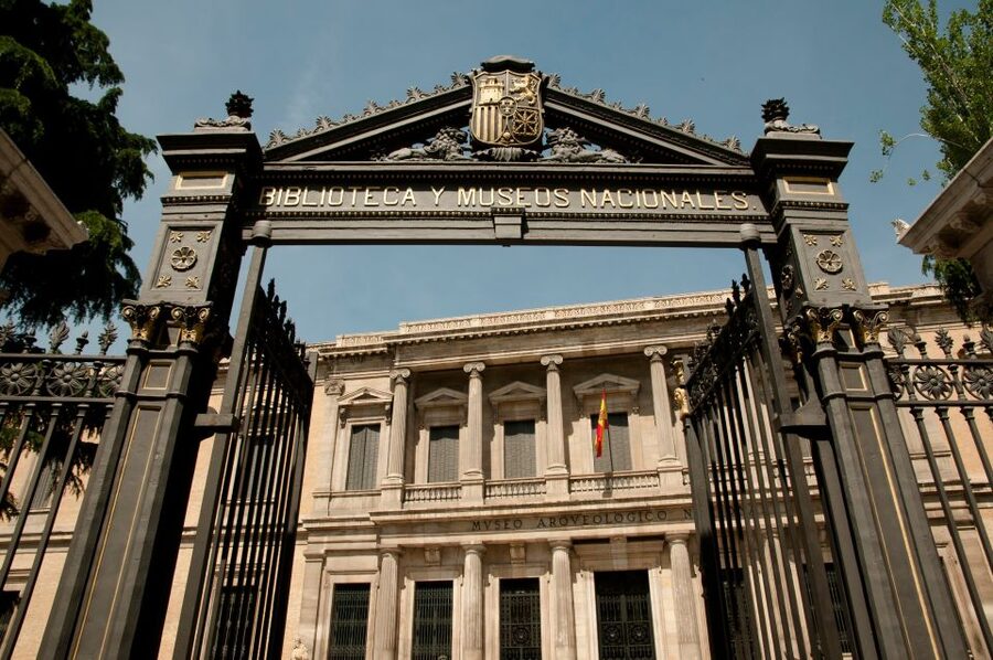 Madrid: Archaeological Museum E-Ticket and Audio Guide - The museum route and the objects to seek out