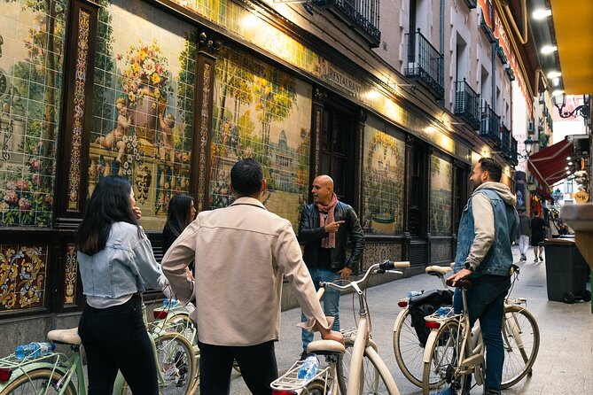 Madrid at Night: Vintage Bike Tour of City Highlights - The Royal Palace after sunset