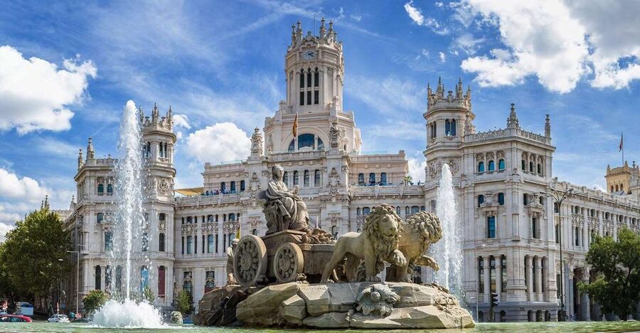 Madrid Audioguide - TravelMate app for your smartphone - Royal Madrid: Palace, cathedral, basilica, and plazas