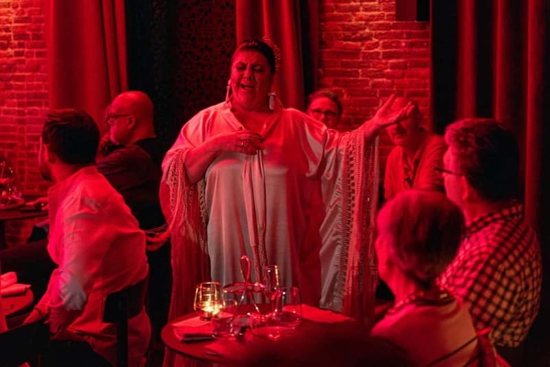 Madrid: Authentic Flamenco at Flamenco de Leones with drink - Adding Andalusian tapas