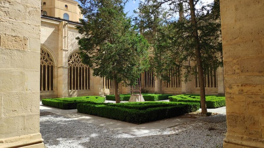 Madrid: Avila and Segovia Day Trip with Tickets to Monuments - Segovia Cathedral, the Lady of the Cathedrals