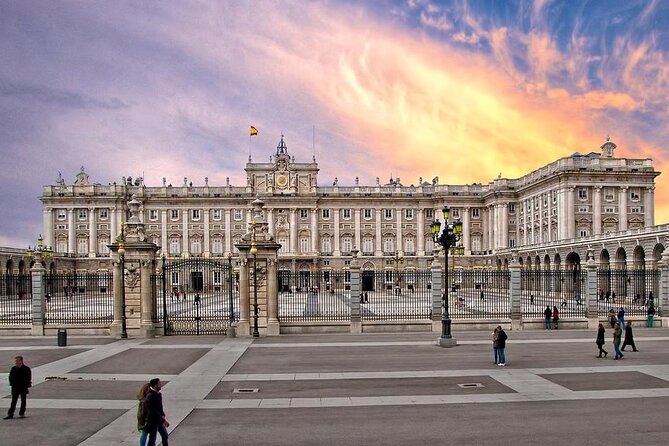 Madrid Best Walking Tour: Old city and Royal sites - Calle Mayor and Madrid’s Habsburg quarter