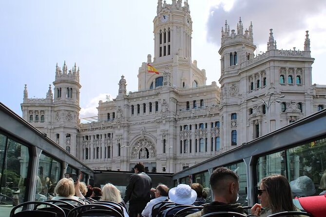 Madrid Big Bus Night Tour - Puerta de Alcalá and the grand eastern entrance