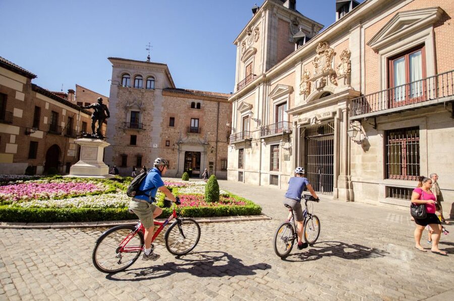 Madrid City Guided Bike/E-Bike Tour for Small Groups - The climb to Retiro Park