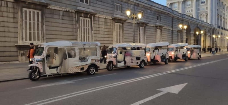 Madrid: City Tours - 6 seats private ecological tuk tuk - Gran Vía, Plaza de España, and Temple of Debod
