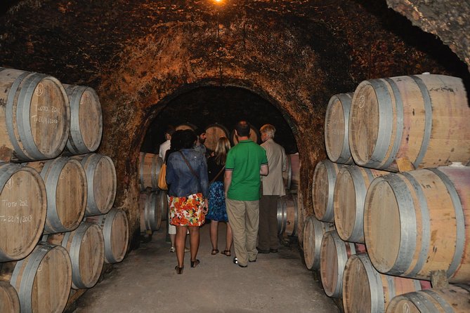 Madrid Countryside Wineries Guided Tour with Wine Tasting - Third stop: Bodegas Jesús Díaz e Hijos