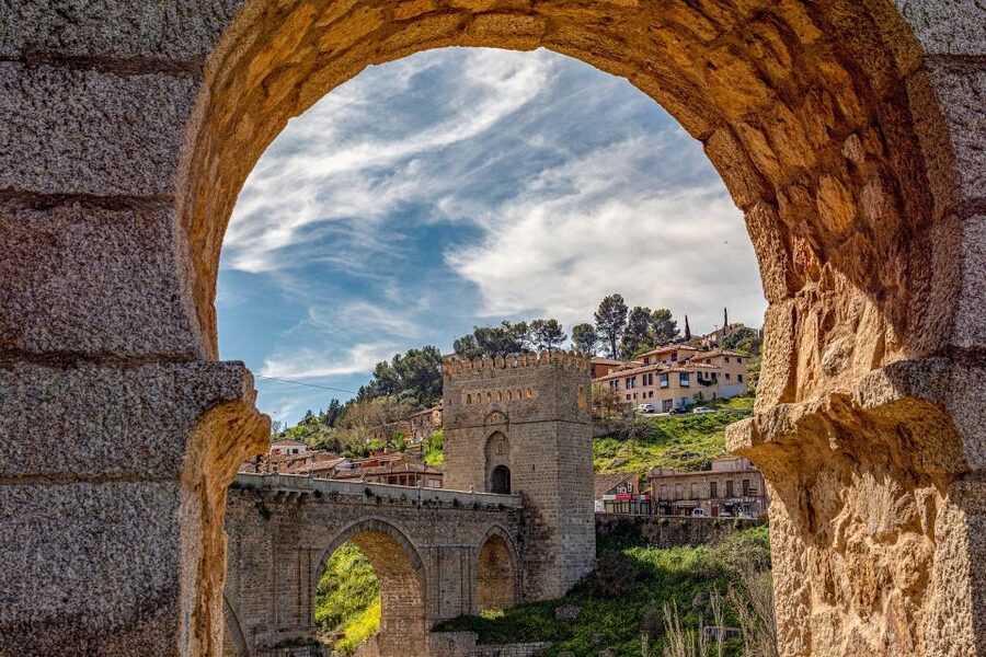 Madrid: Day Trip to Toledo with Walking Tour & Small Group - Key points to know before booking