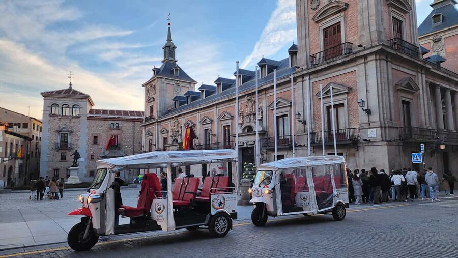 Madrid: Discover the Magic of This City by Tuk Tuk - Why a tuk-tuk works well in Madrid