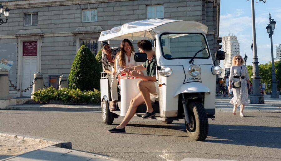 Madrid: Eco-Friendly, Private, and Unique Tuk Tuk Experience - Plaza de España, Callao, and Gran Vía’s famous façades