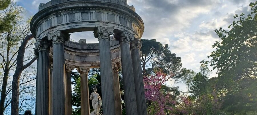 Madrid: El Capricho Park Tour - Meeting at P.º de la Alameda de Osuna, 26
